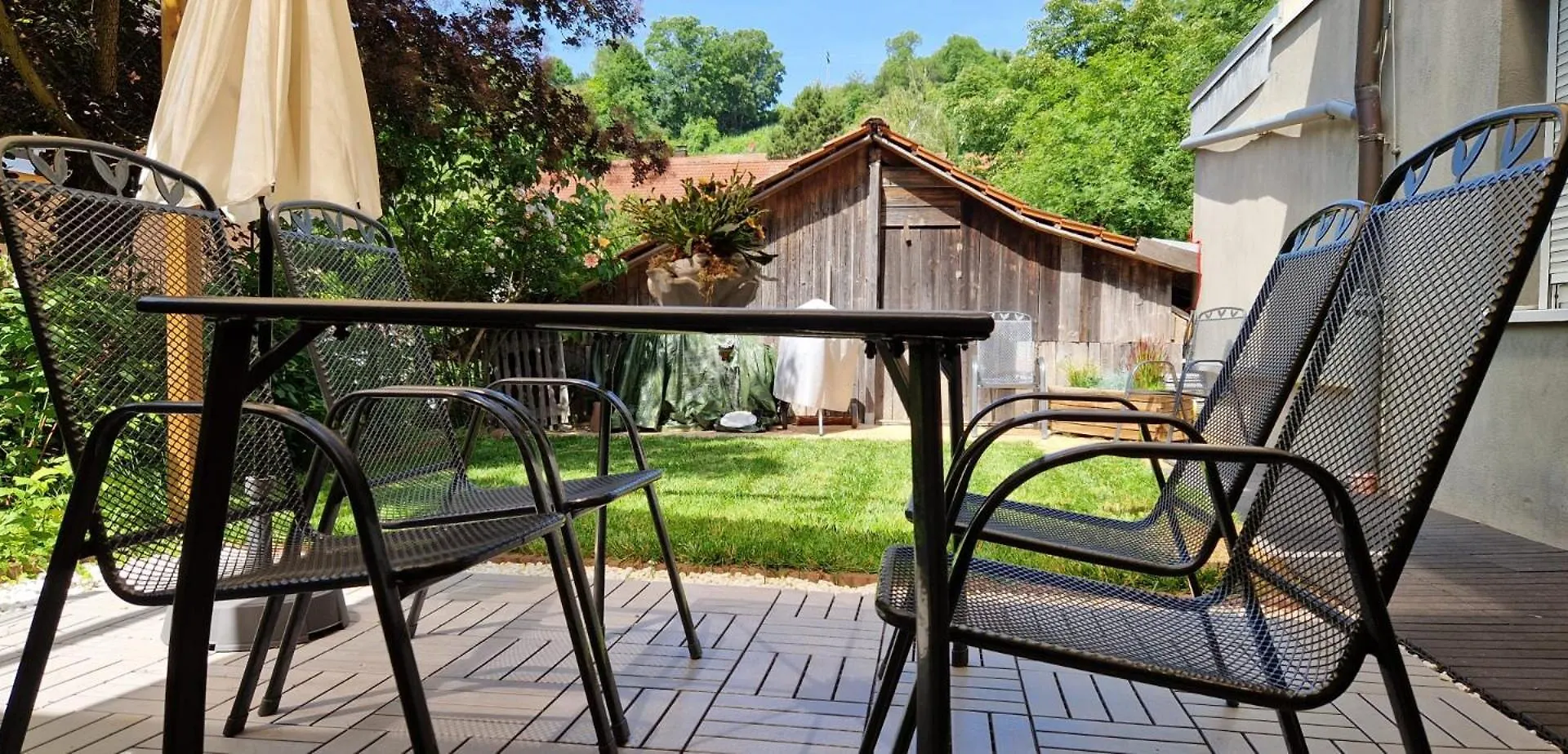 شقة Grosse Schoene Ferienwohnung Mit Kleinem Garten Im Weinort رانديرساكير ألمانيا
