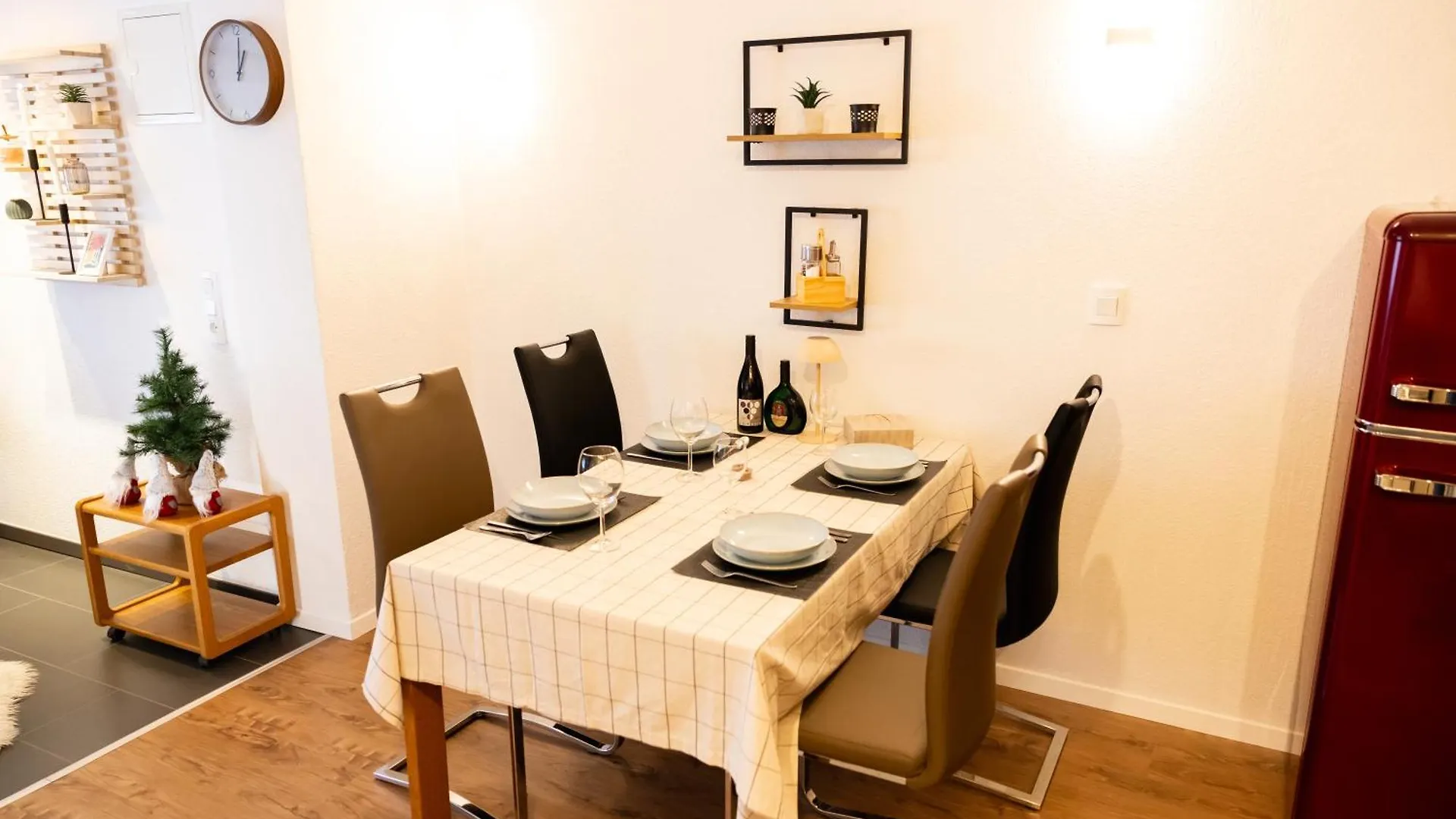 Grosse Schoene Ferienwohnung Mit Kleinem Garten Im Weinort Randersacker Apartment