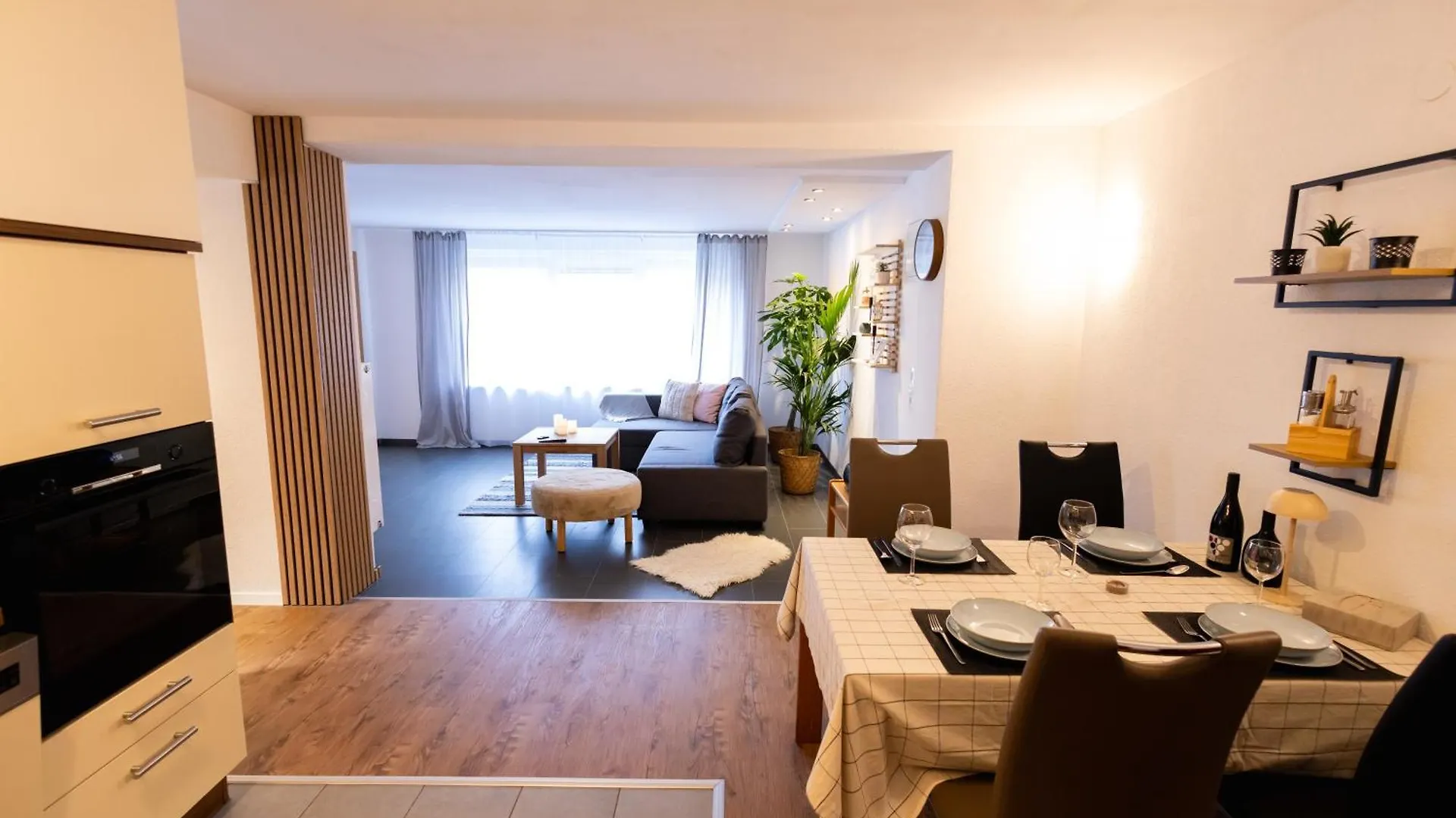 Apartment Grosse Schoene Ferienwohnung Mit Kleinem Garten Im Weinort Randersacker
